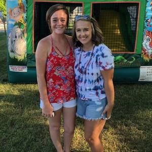 Meet your Posher, Julia